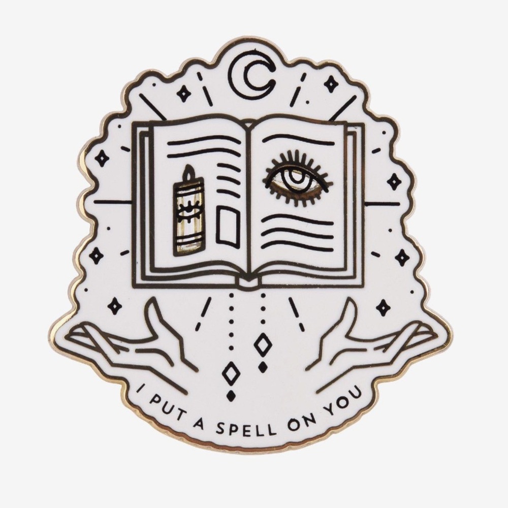 Disney Hocus Pocus Celestial Spell Book Enamel Pin BoxLunch‎ Exclusive - Picture 2 of 2